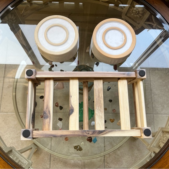 🐾 Rustic 🐾 Dog Bowl Set With Elevated Stand - Picture 6 of 6